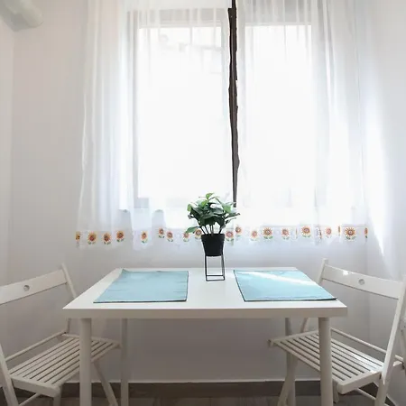 Apartment Vitan Oasis - Moon --free Parking--self Check-in-- *